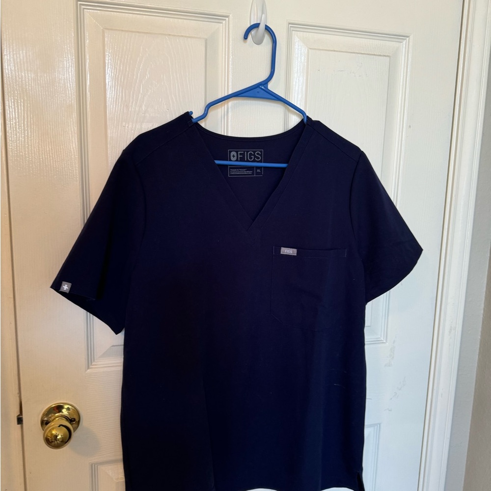 Figs Men's Navy Blue Shirt